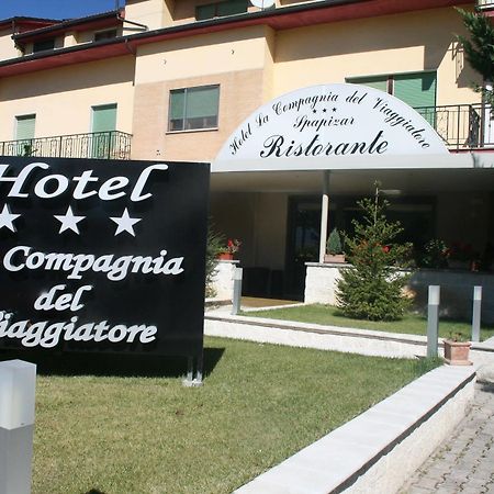 Hotel La Compagnia Del Viaggiatore Л'Аквіла Екстер'єр фото